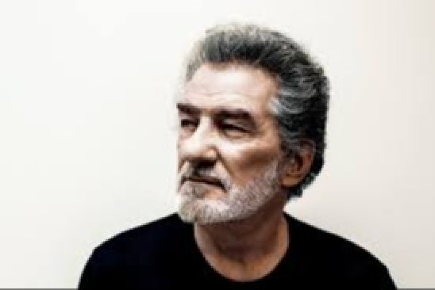Eddy Mitchell annonce l'annulation de sa tournée de 6 dates prévue pour l'été 2025 "en raison de problèmes de santé nécessitant un traitement et un repos prolongé pendant plusieurs mois"